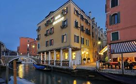 Hotel Arlecchino Venedig